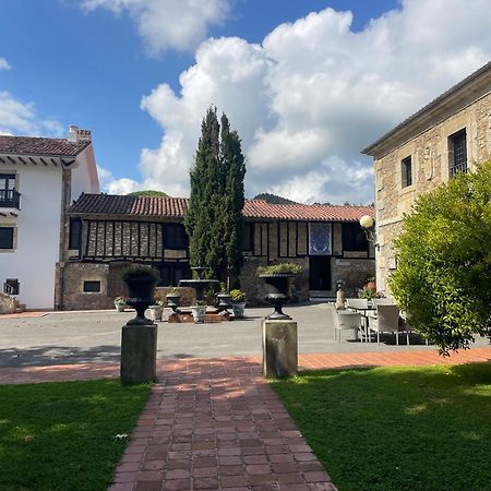 San Román de Escalante Esterno foto