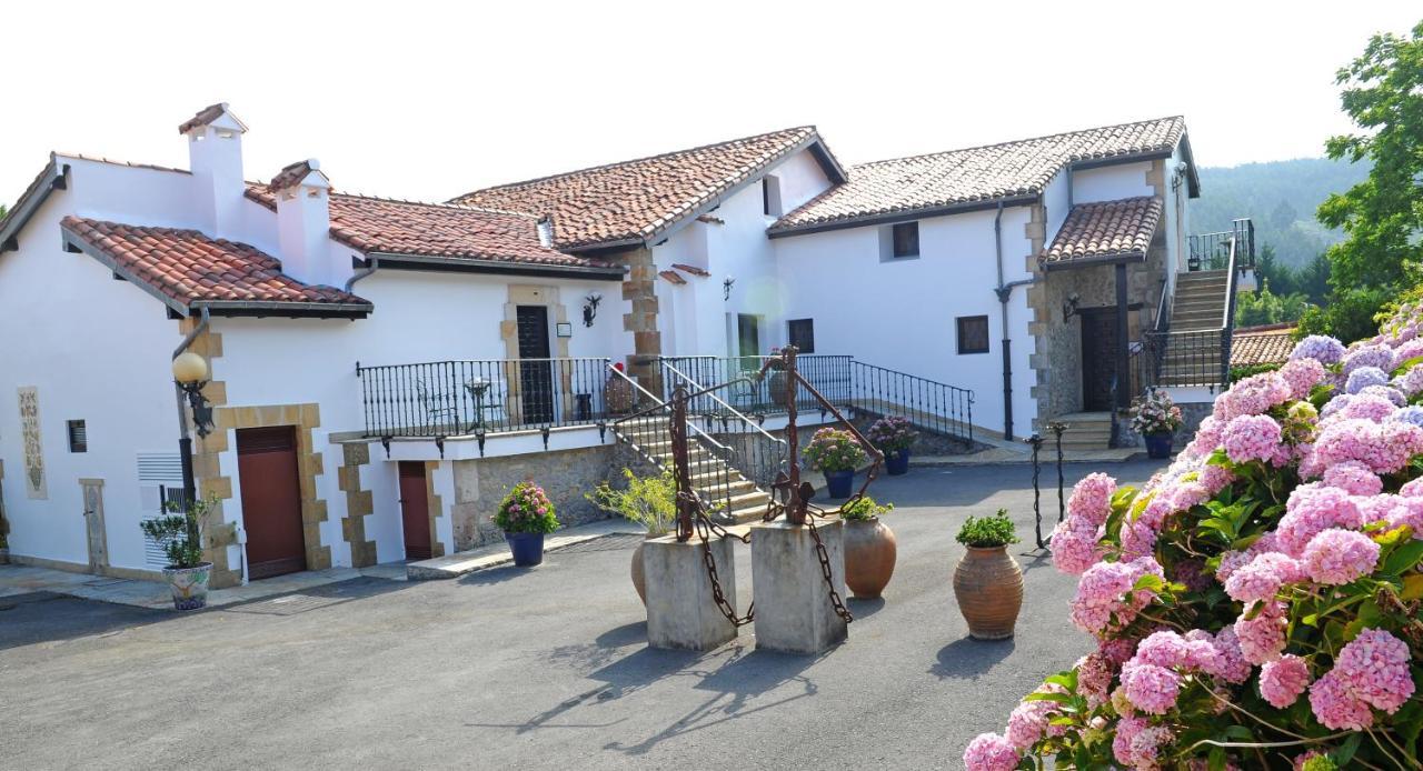 San Román de Escalante Esterno foto