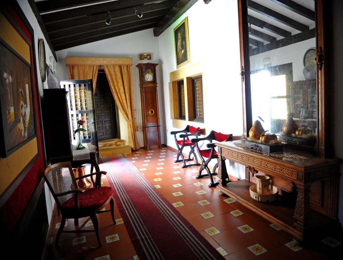 San Román de Escalante Esterno foto