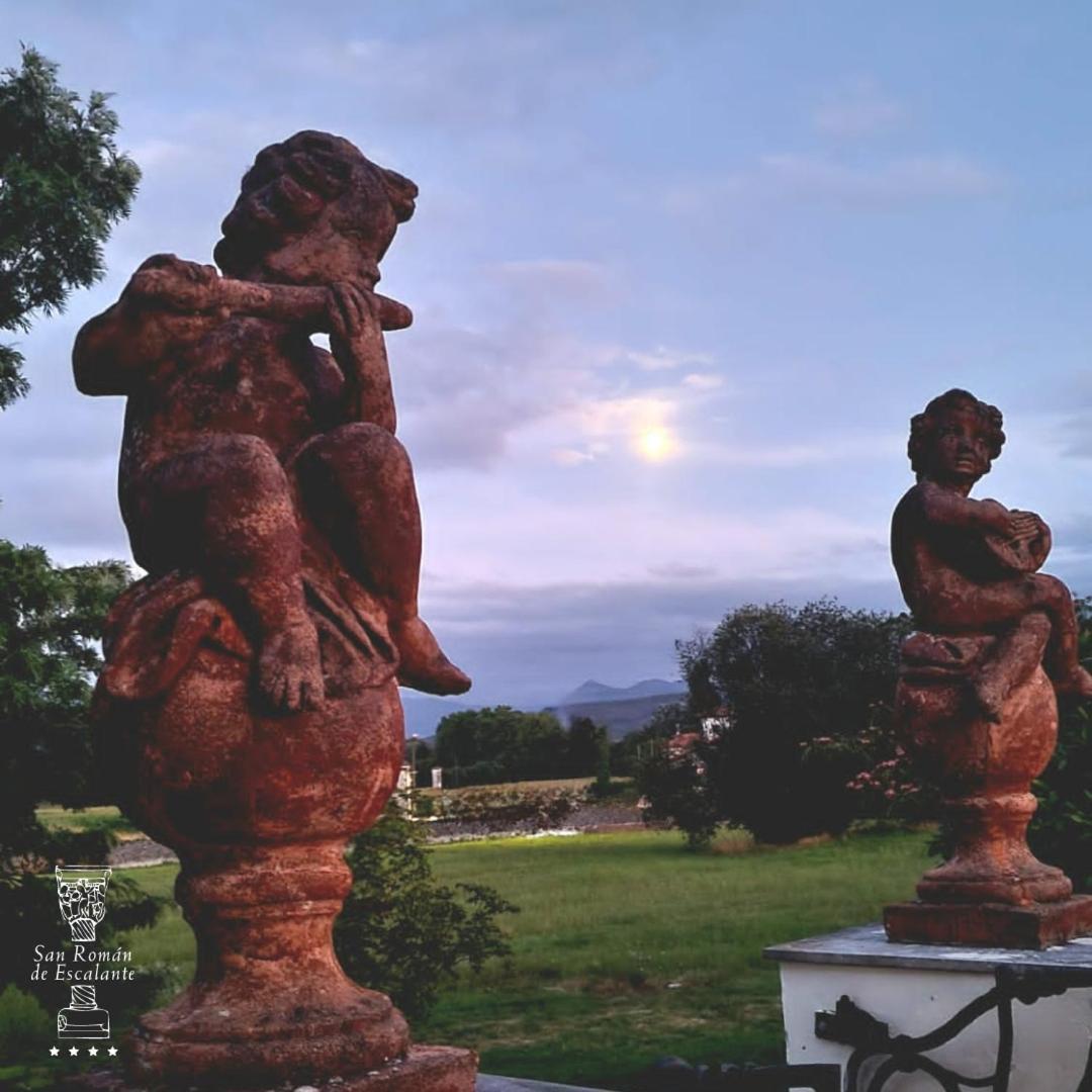 San Román de Escalante Esterno foto