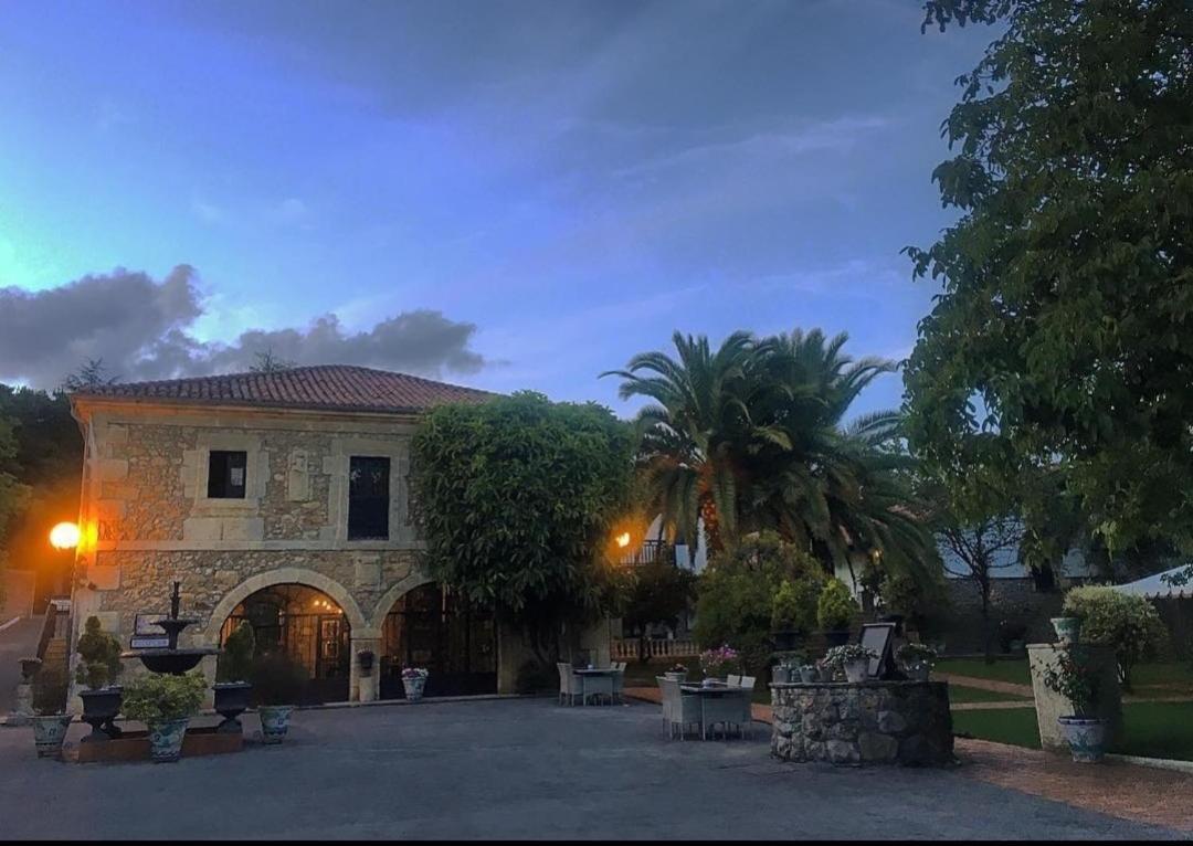 San Román de Escalante Esterno foto