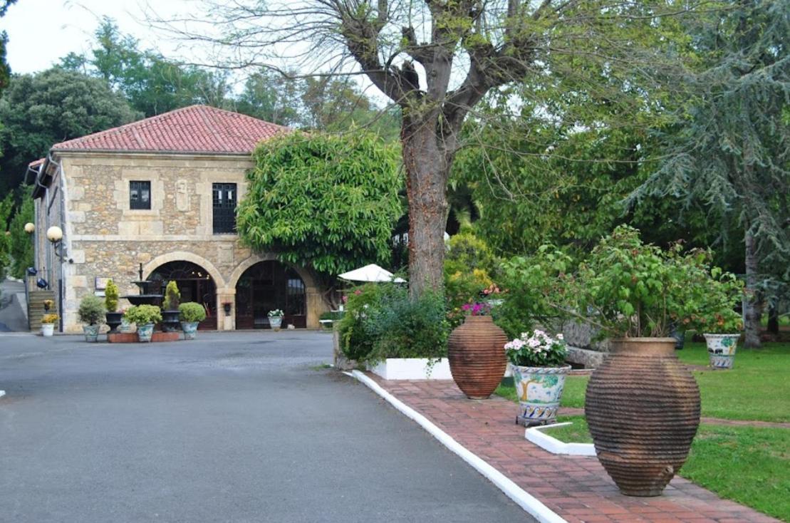 San Román de Escalante Esterno foto